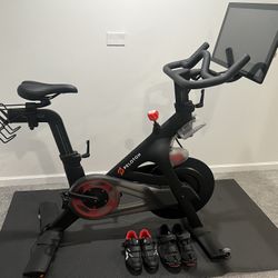 Peloton Bike