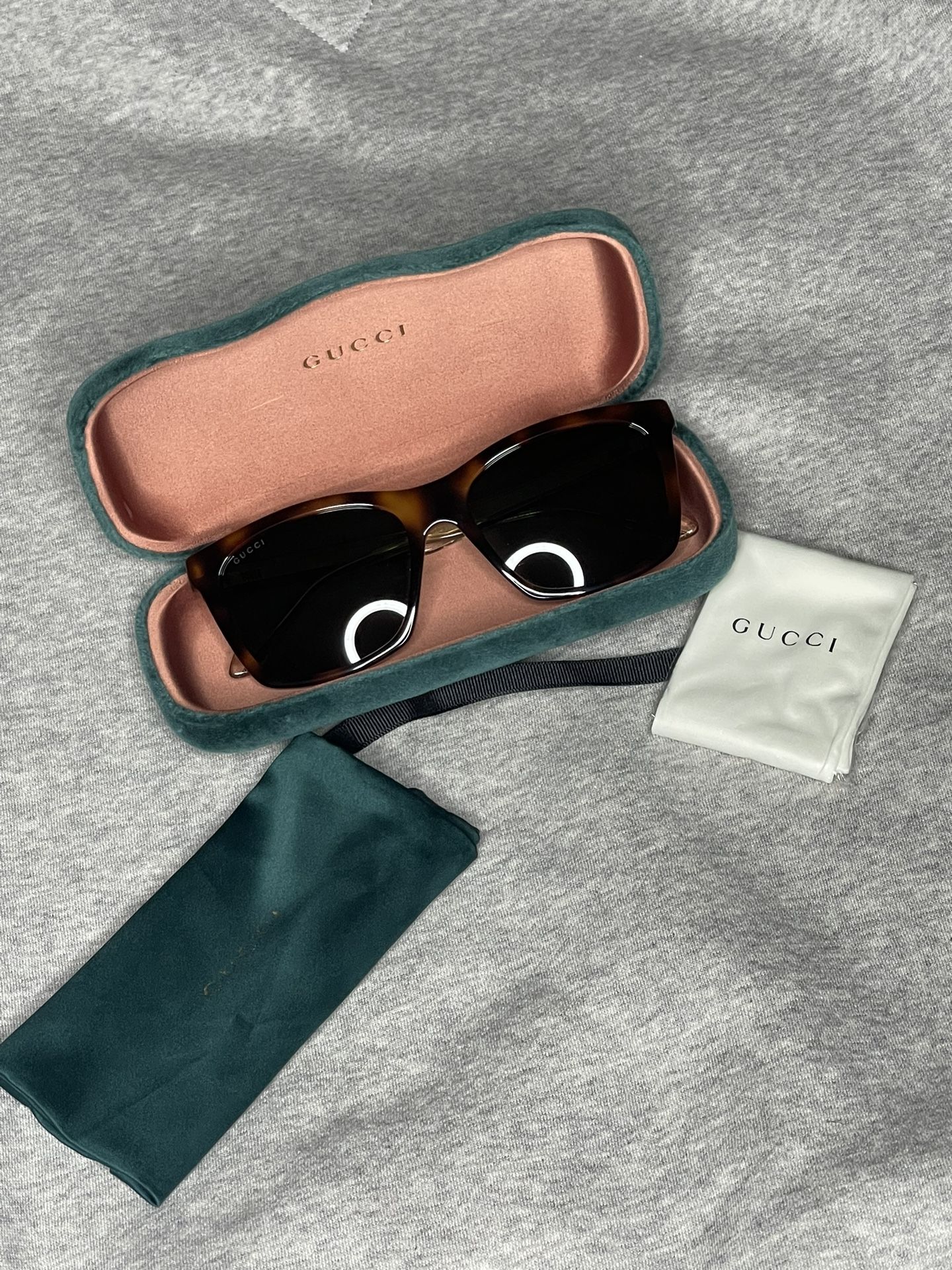Gucci sunglasses