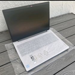 LENOVO IDEAPAD 1 15.6" Full HD 8gb Intel Core i3 Touchscreen WINDOWS 11