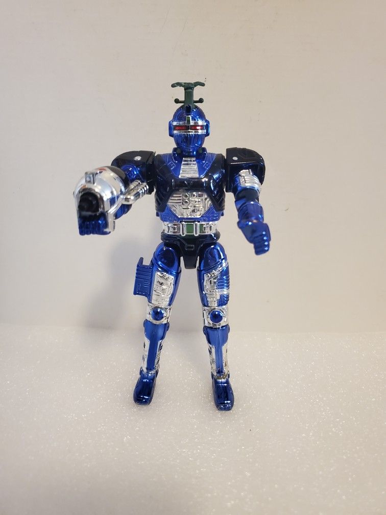 1997 BeetleBorgs Metallix Blue Stinger 6" Action Figure