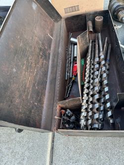 Box with drill bits different sizes