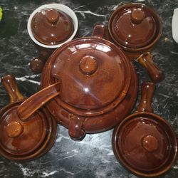 Stoneware 1 Big And 4 Small  Oven And Microwave Safe