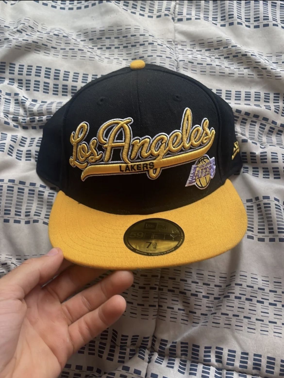 Los Angeles Lakers Hat for Sale in Lindenhurst, NY - OfferUp