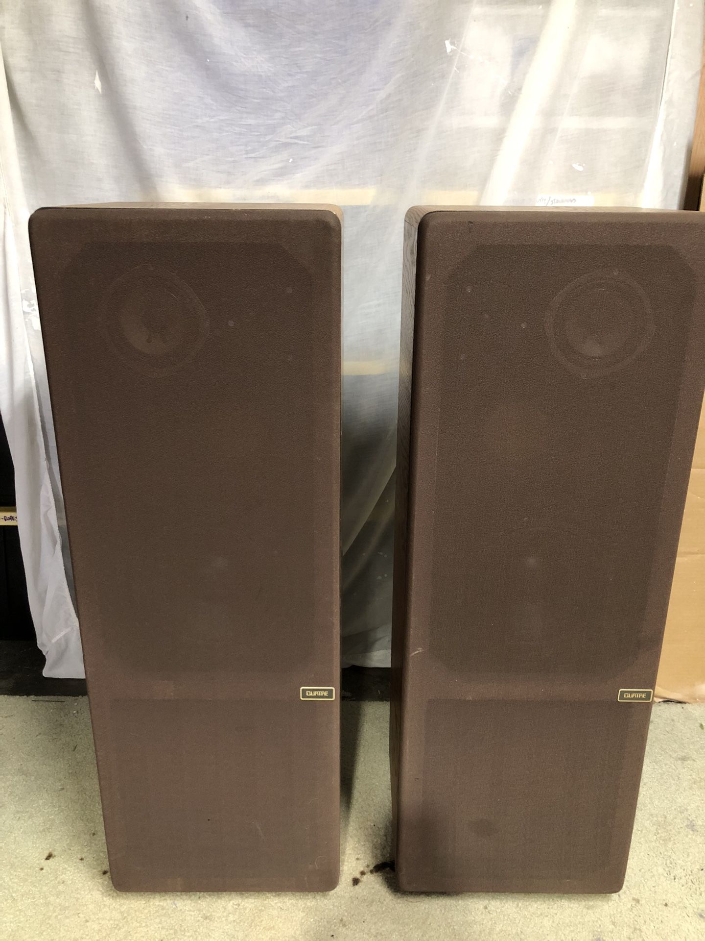 Quatre 8000 Tower Stereo Speakers Vintage