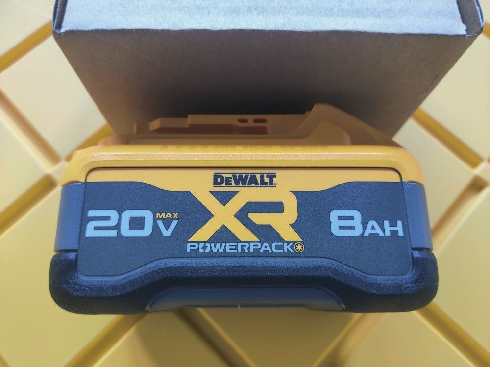DeWALT 20V MAX XR POWER-Pack Lithium-Ion 8.0Ah Battery