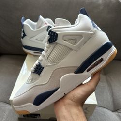 Jordan 4 SB Navy 