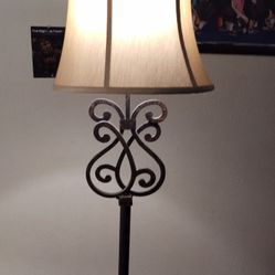 Old Looking Standing Lamp 