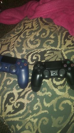 Ps4 controller 2 for 40 both for 40 or 1 for 25