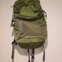 Patagonia Nine Trails 20L Day Hike Backpack - Green