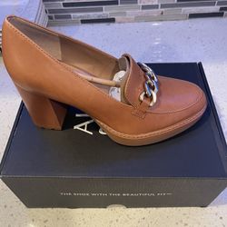 Women’s Shoes