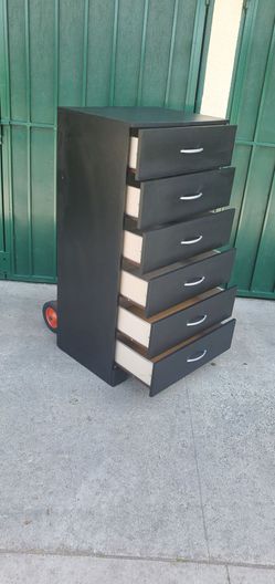 Dresser 26 inches wide