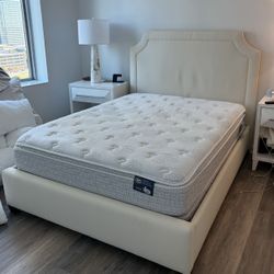 Queen Bed Frame 