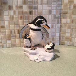 FRANKLIN MINT PENGUINS 
