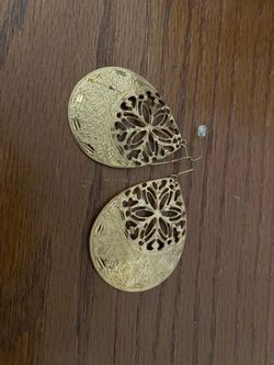 Gold plates earrings some tarnish