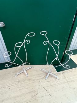 (2) Flower stands