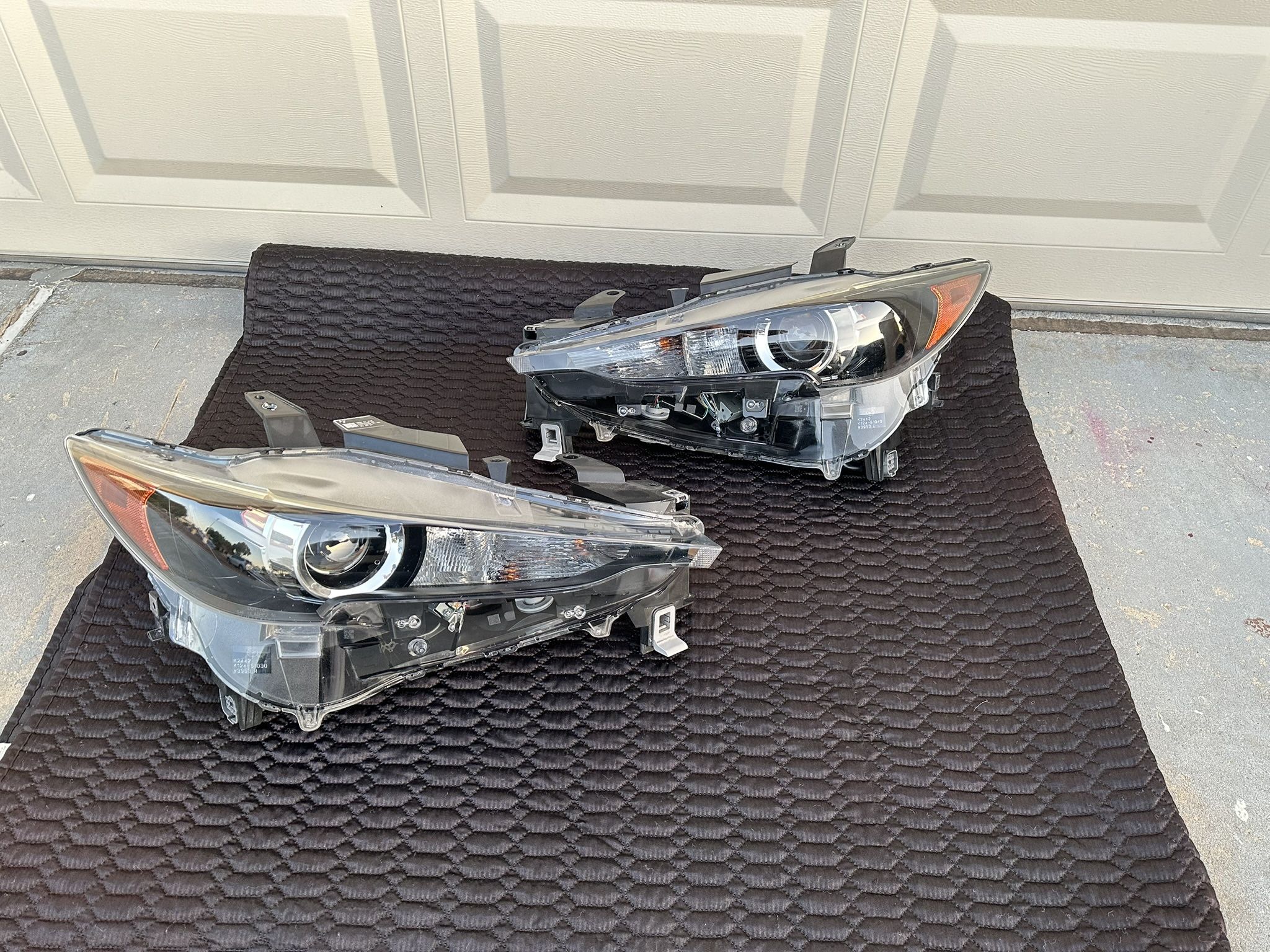 Mazda CX-5 Headlight 2017-2021, Mazda CX5 Headlamp, Mazda CX-5 front light, OEM ORIGINAL MAZDA PART, $200 Each Side