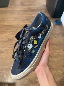 Souvenir vans size 11