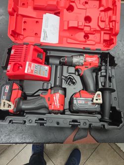 Milwaukee Drill Set in Case