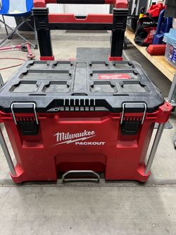 Milwaukee Packout box
