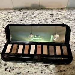 ME Makeover Essentials Eyeshadow Palette Classic 10 Sunlit Breeze