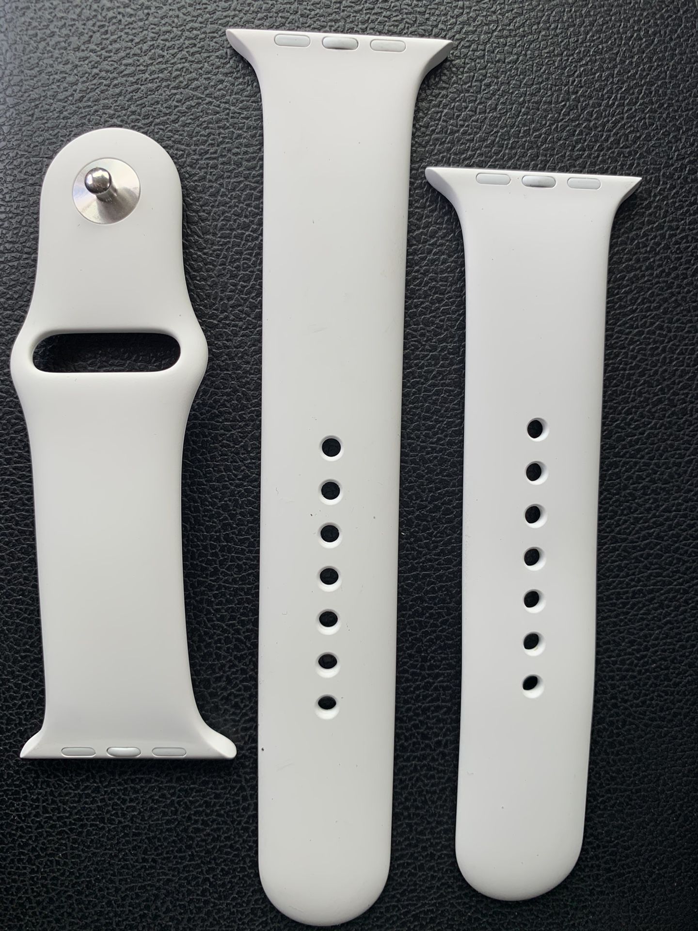 Brand new authentic Apple Watch white sport band for 42mm 44mm watches perfect large and small/medium bands included.