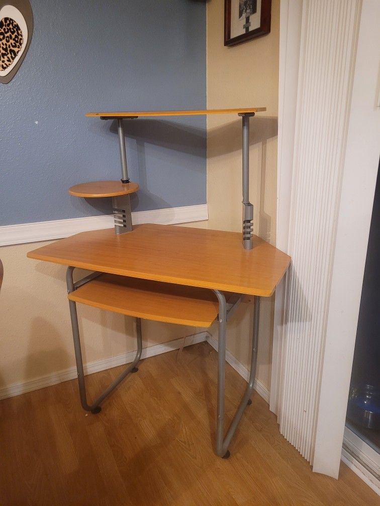 Computer Desk 