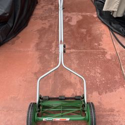 Scott’s 14” Push Mower