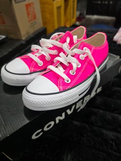 Pink converse