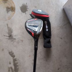TaylorMade Stealth 4 Hybrid S-flex