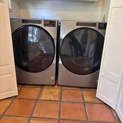 Whirlpool washer& dryer set