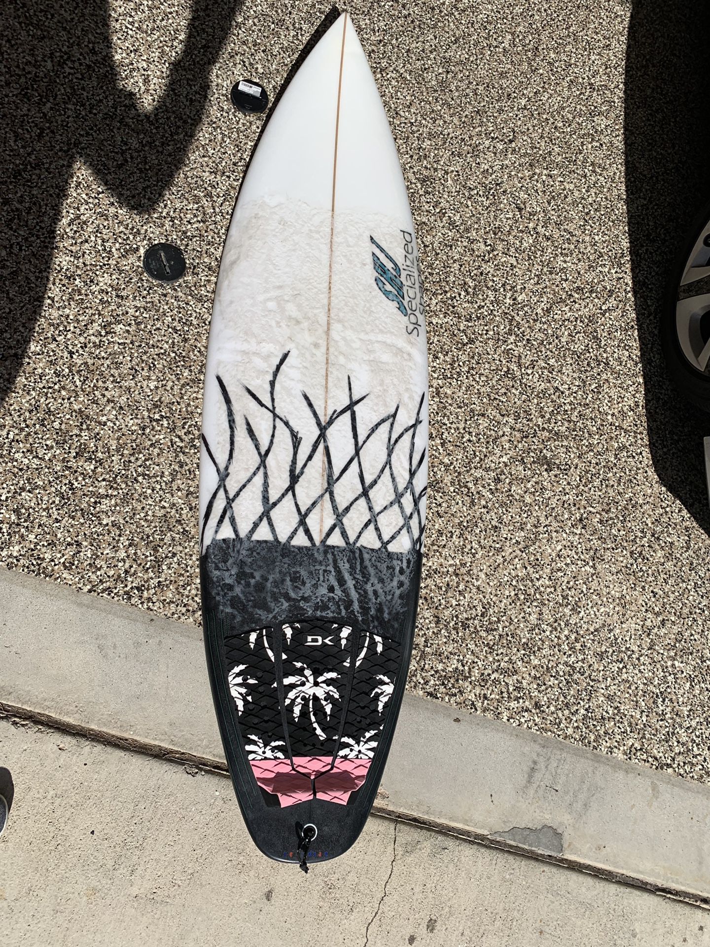 SHJ dog bone 5’10” surfboard