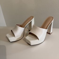 White Platform Sandal Heel Women’s Size 41 / 9 Women, New $10