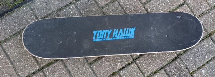 Tony Hawk SKATEBOARD