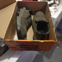 Worx Shoes  Size 9)1/2By Red Wing 