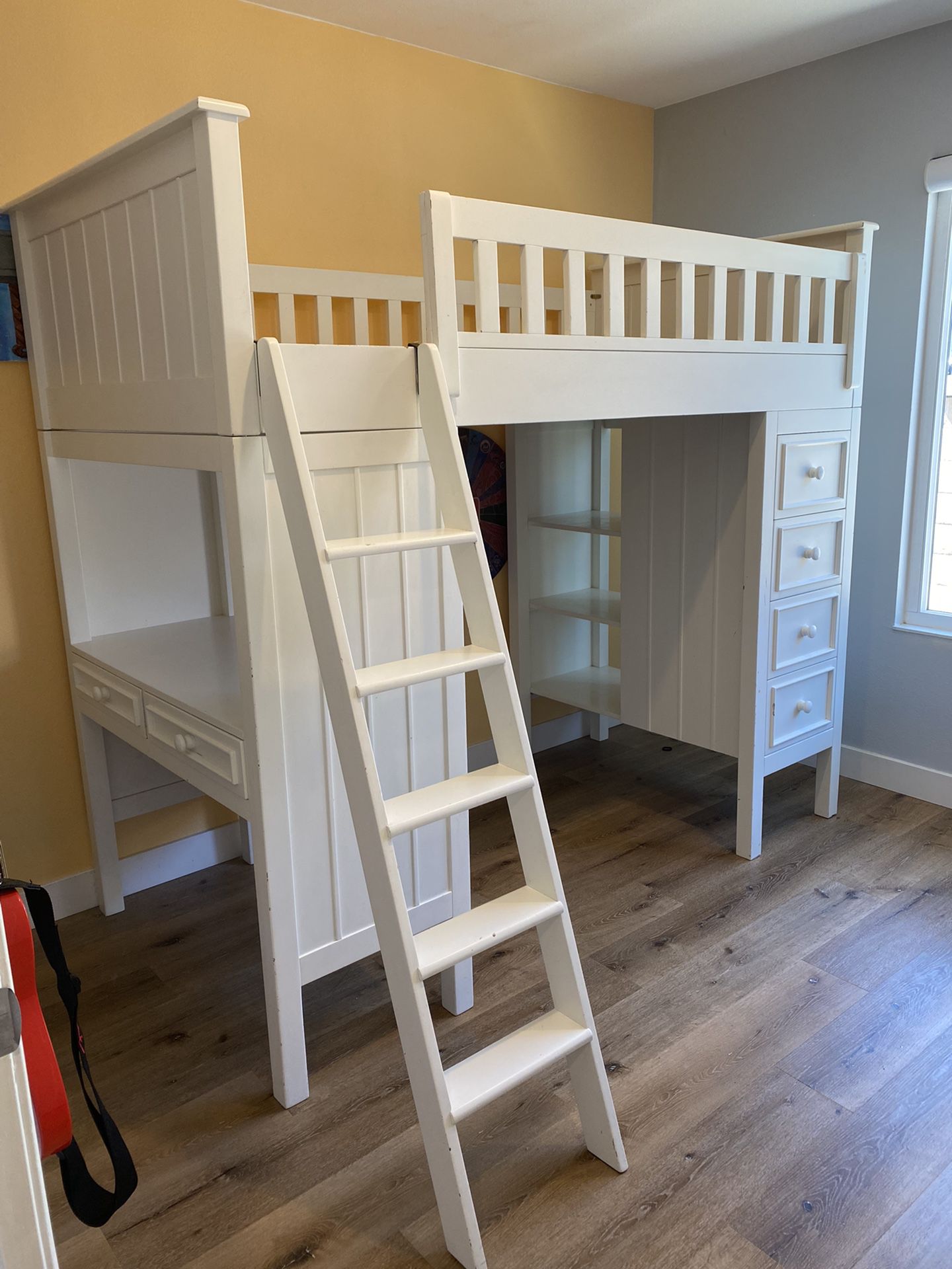 Captain’s Twin Bunk Bed - White, Solid Wood