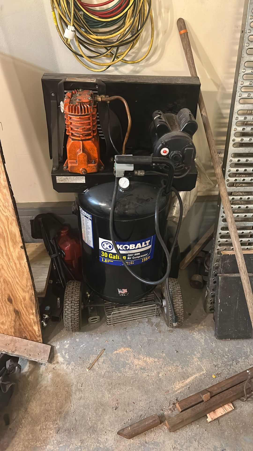 Kobalt Air Compressor 30 Gallon