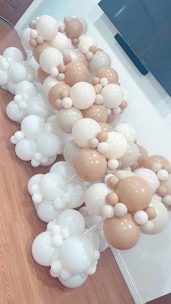 Balloon Centerpieces 