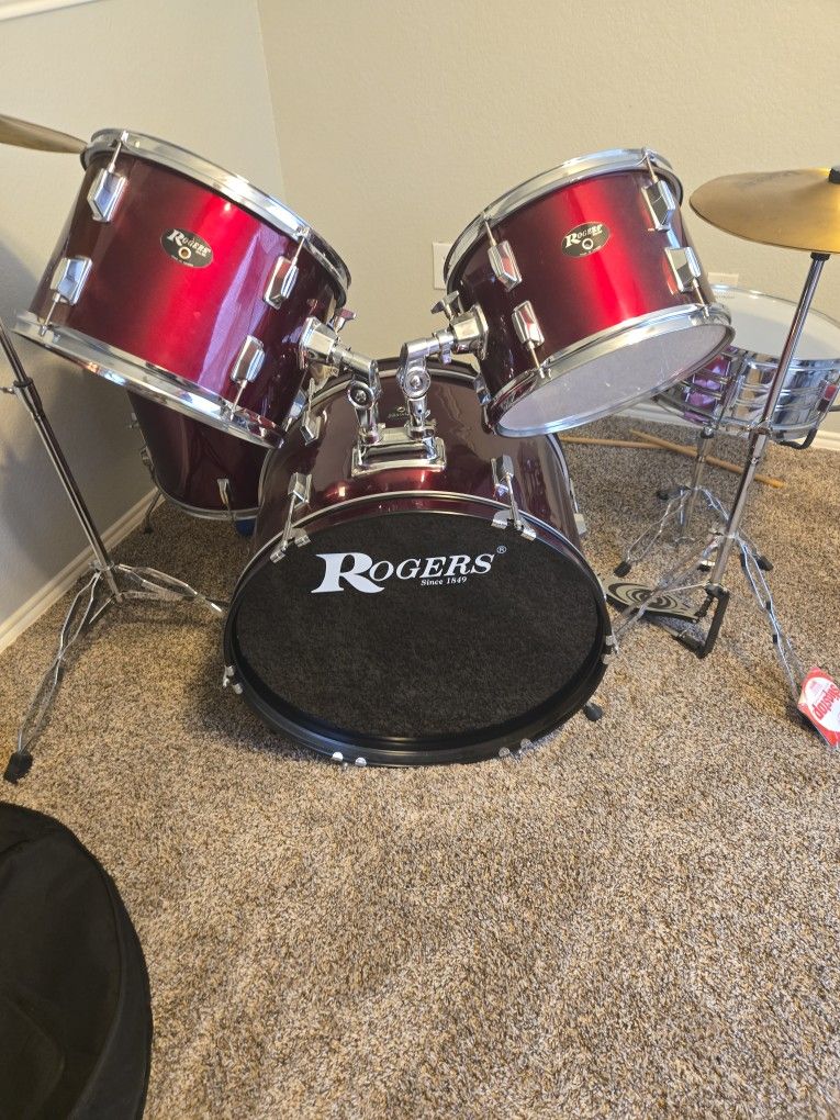 Roger's Drum Set