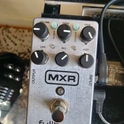 pedals