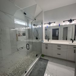 SHOWER GLASS TOR SALE