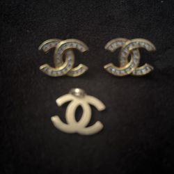 Chanel 14kt Gold