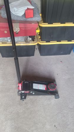 Hyper tough 3 ton jack 50$ ( car/ truck vehicle jack)