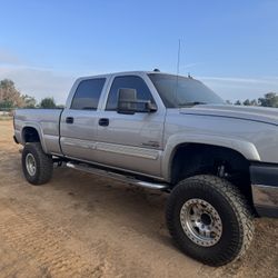 2005 Chevrolet Silverado 2500 HD Crew Cab