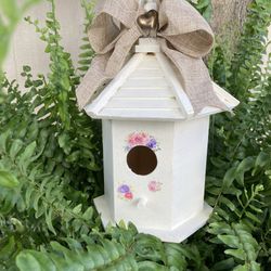 HANDPAINTED BIRDHOUSE GAZEBO