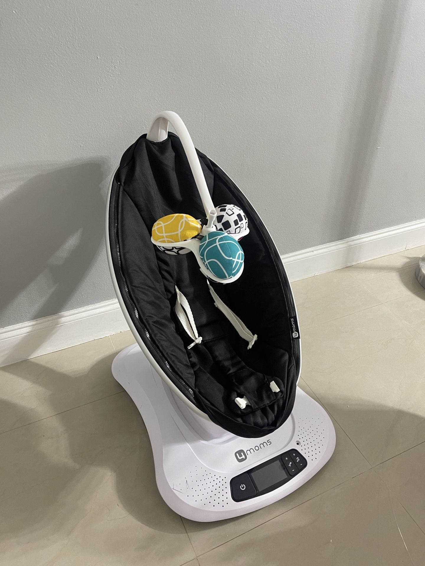 4moms MamaRoo Multi-Motion Baby Swing Black