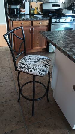 Barstool metal 24 inch high