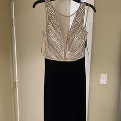 Xscape Gown Black And Navy