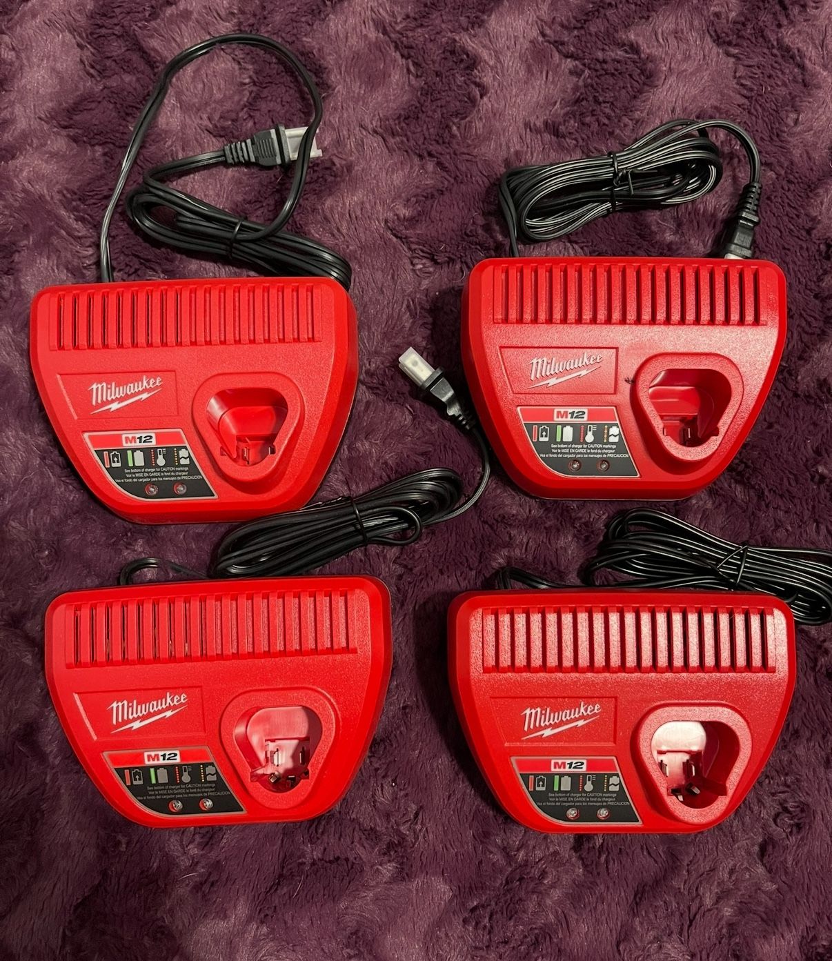 Milwaukee M12 Charger