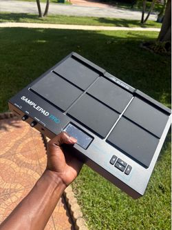 Alesia Sample pad pro
