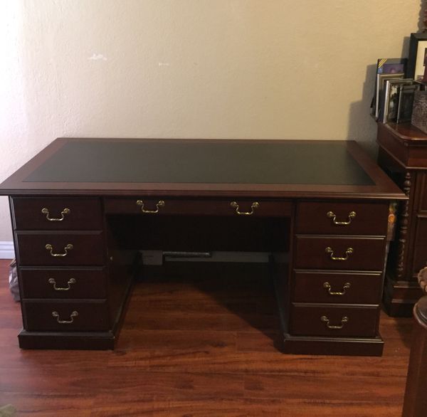 Sauder Heritage Cherry Executive Office Desk For In San Jose Ca Offerup